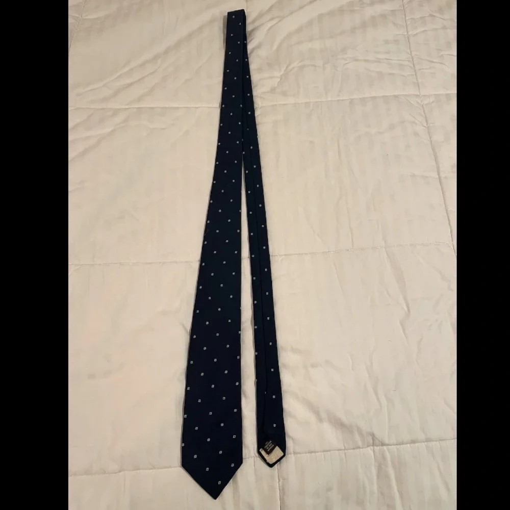 Givenchy Monsieur Tie Mens Navy Blue Geometric Polka Dot Silk Blend Necktie